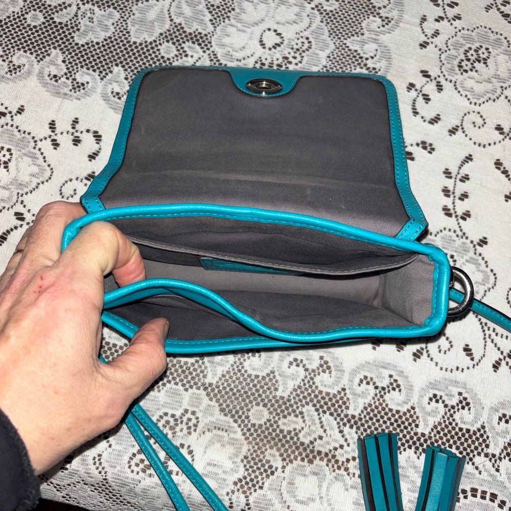 Coach legacy Penny Turnlock Crossbody vintage turquoise color - Picture 7 of 13